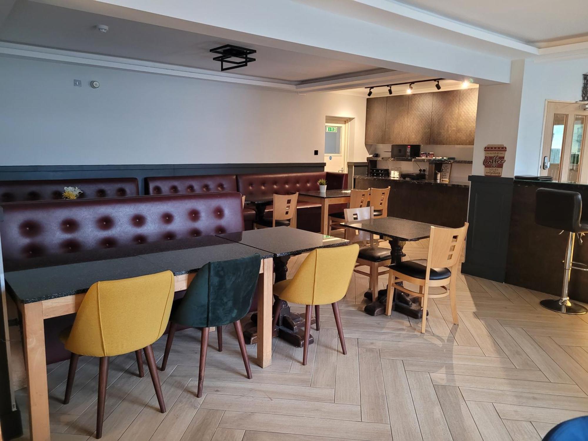 The Gatwick White House Hotel Horley Dış mekan fotoğraf