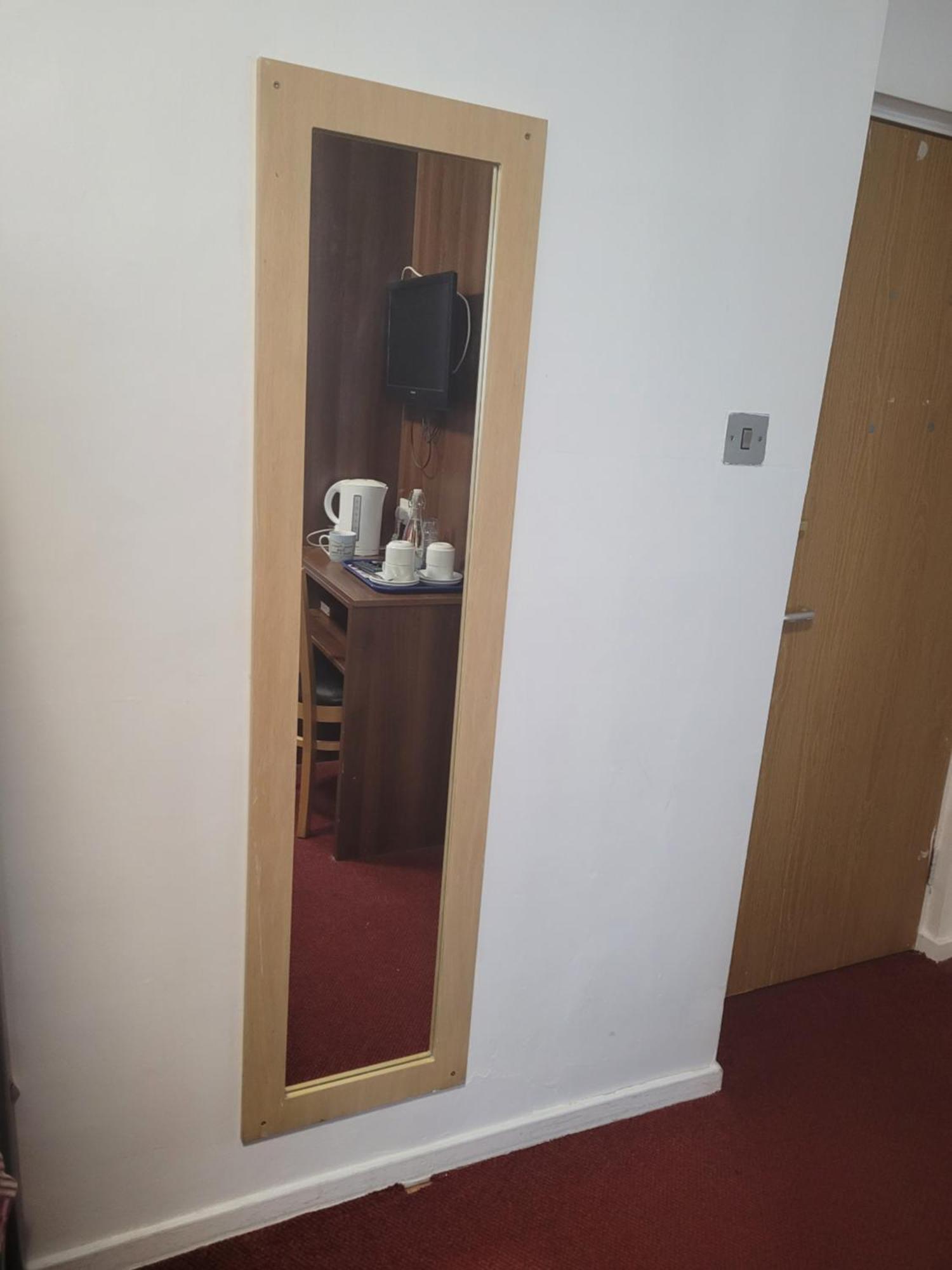 The Gatwick White House Hotel Horley Dış mekan fotoğraf