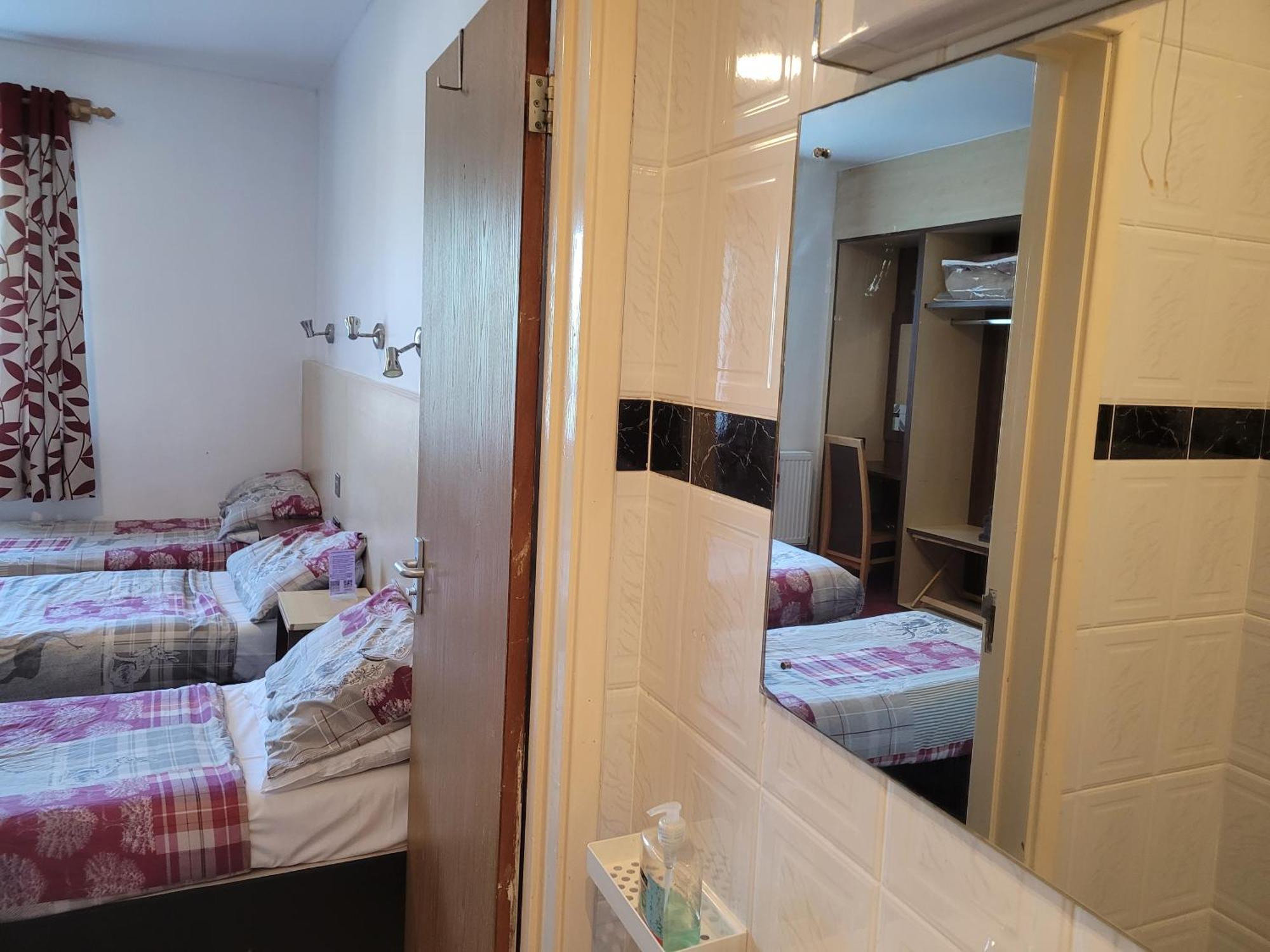 The Gatwick White House Hotel Horley Dış mekan fotoğraf