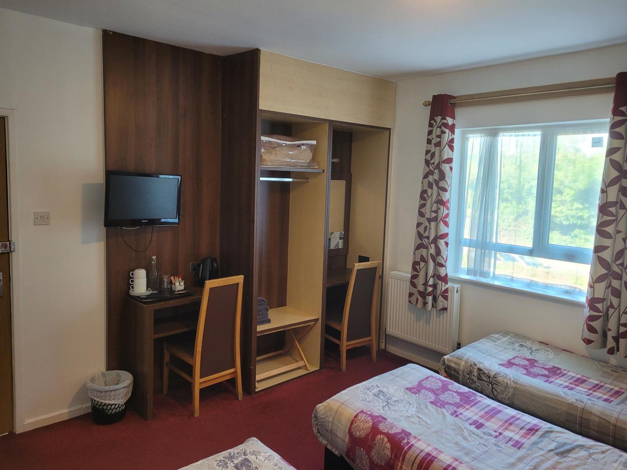 The Gatwick White House Hotel Horley Dış mekan fotoğraf